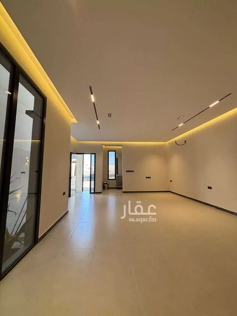 5 bedroom villa in Al Mahdiyyah 3