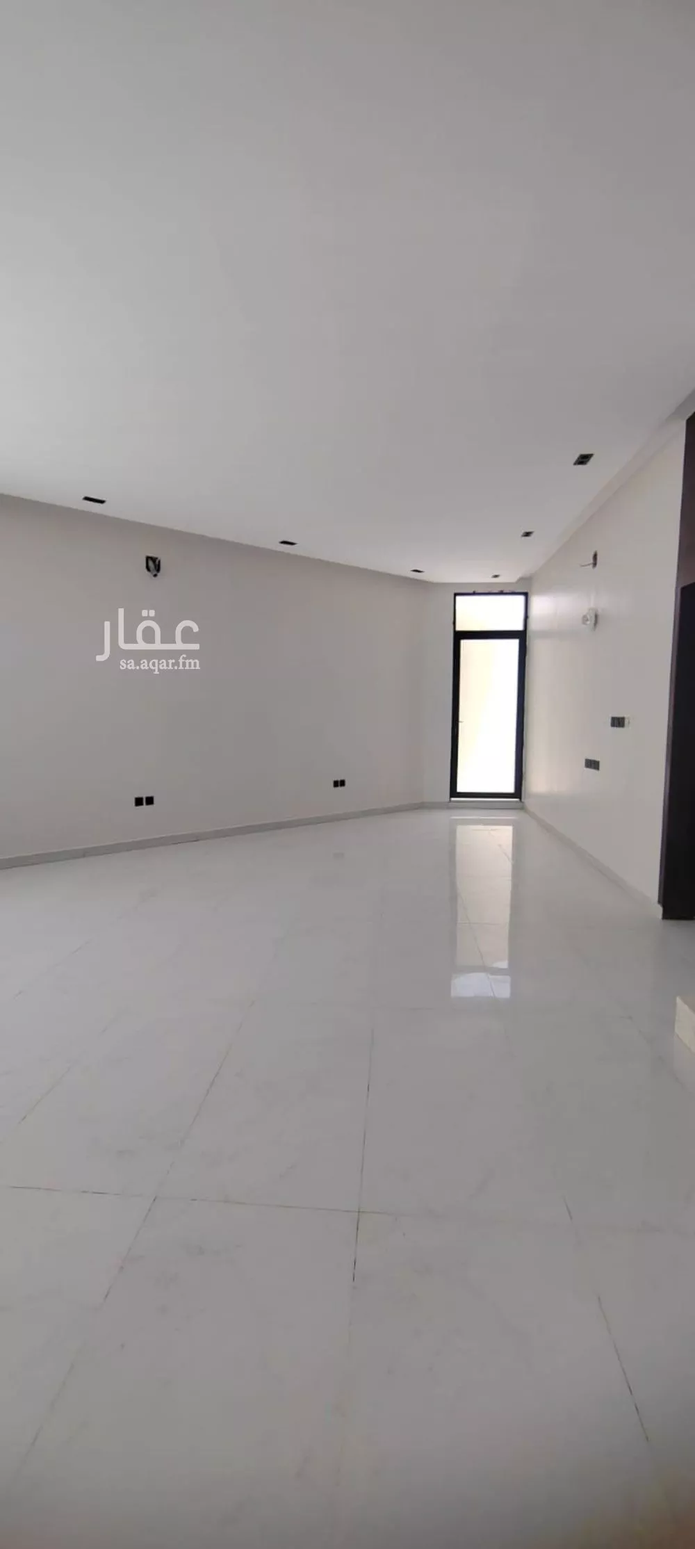 5 bedroom villa in Al Janadriyah 29
