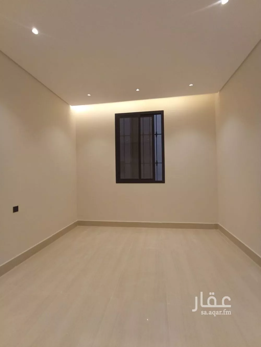 فيلا 5 غرف في طويق 13