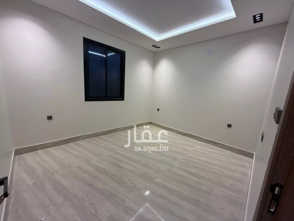 فيلا 5 غرف في الرمال 12