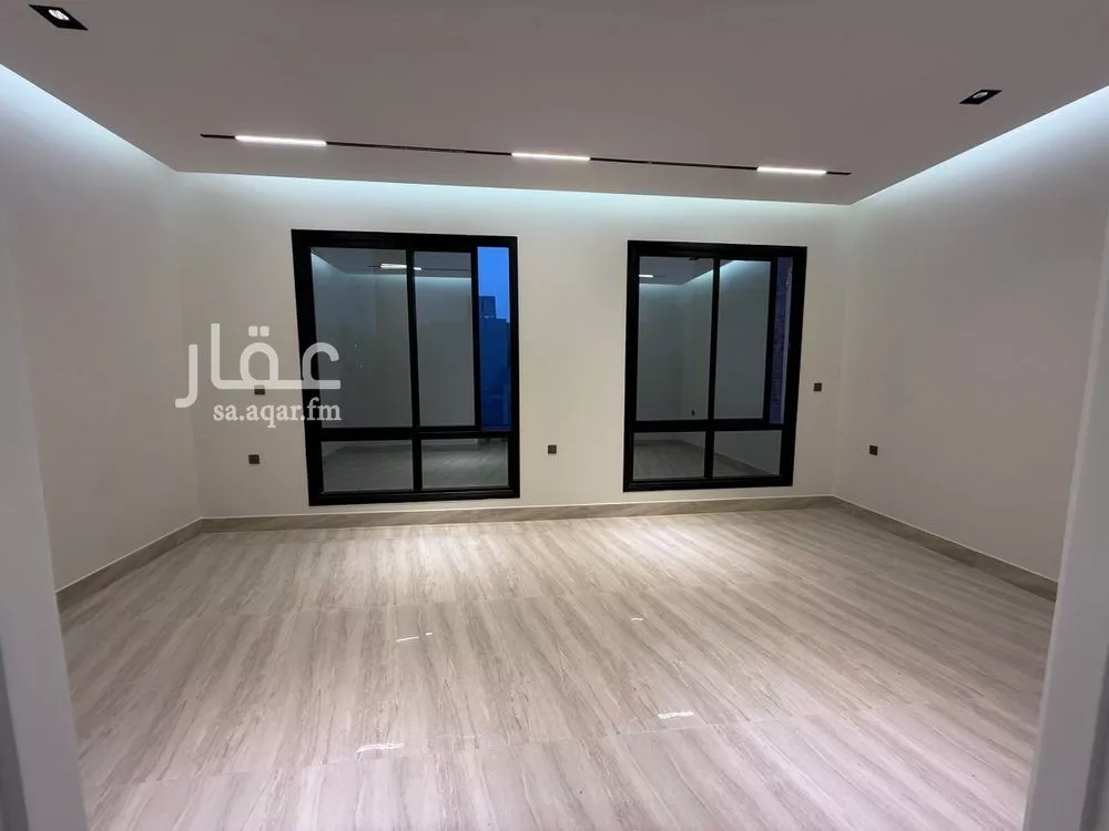 فيلا 5 غرف في الرمال 9