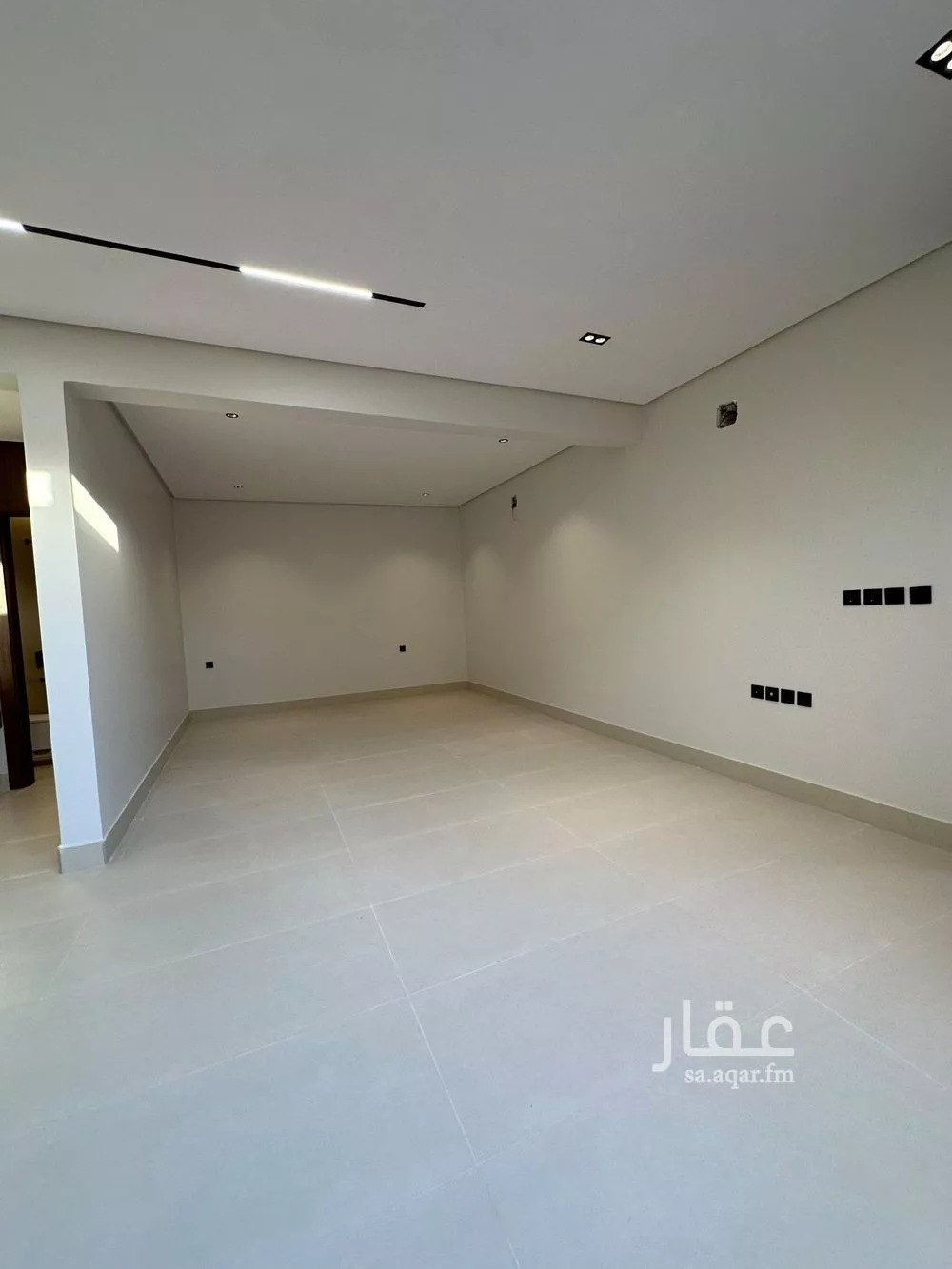 3 bedroom villa in Shubra, Riyadh 8