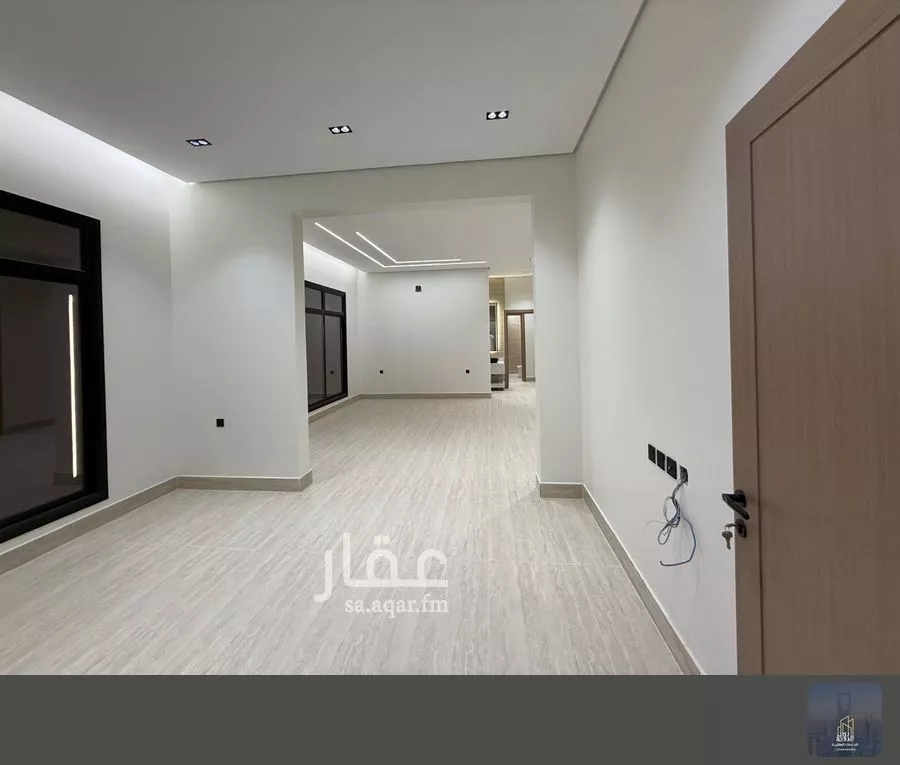 فيلا 5 غرف في الجنادرية 8