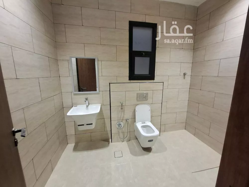 7 bedroom villa in Qurtubah, Riyadh 23
