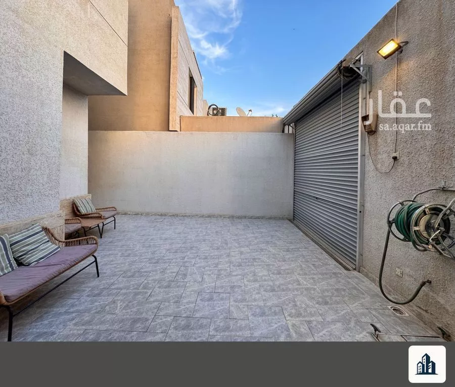 فيلا 13 غرف في الشرق 23