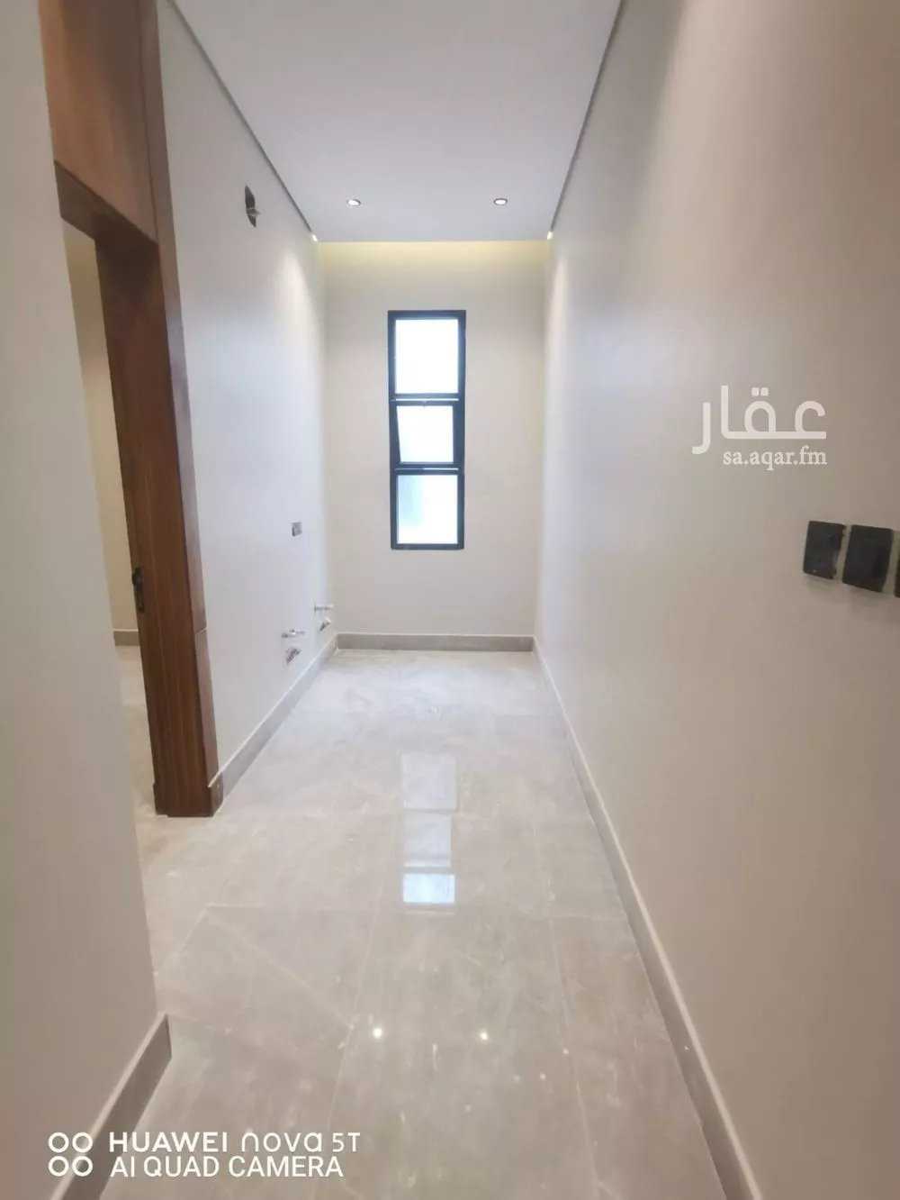 فيلا 6 غرف في الشرق 9