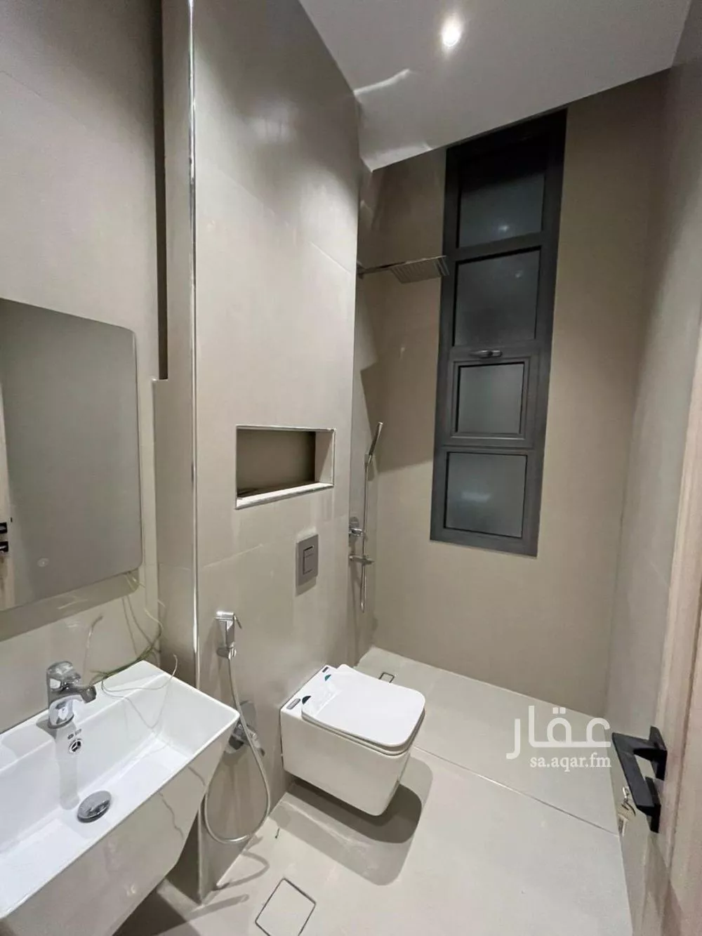 5 bedroom villa in Al Mahdiyyah 28