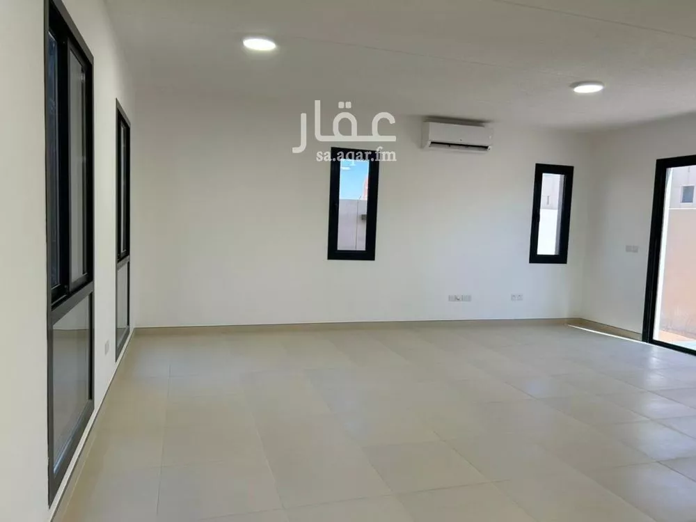 فيلا 4 غرف في سدرة 12