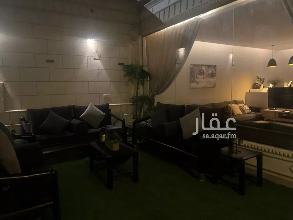 5 bedroom villa in Al Rawdah 13