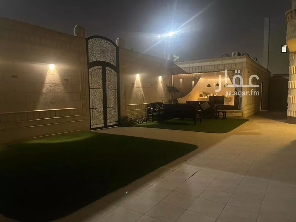 5 bedroom villa in Al Rawdah 3