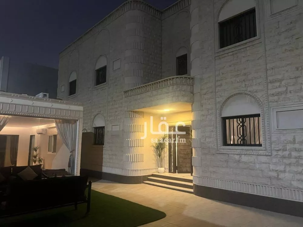 5 bedroom villa in Al Rawdah 9
