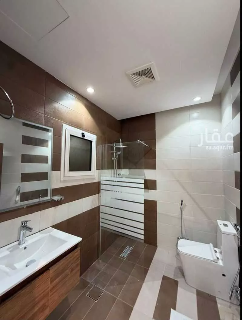 4 bedroom apartment in Al Gharra, Madinah 6