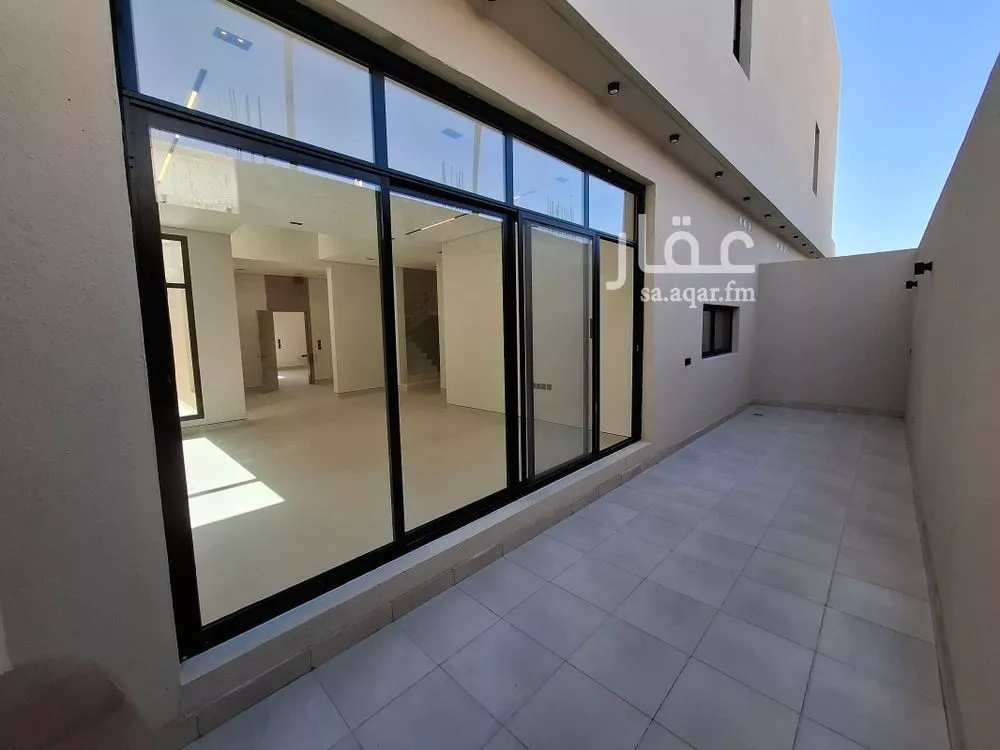 5 bedroom villa in Al Rimal 11