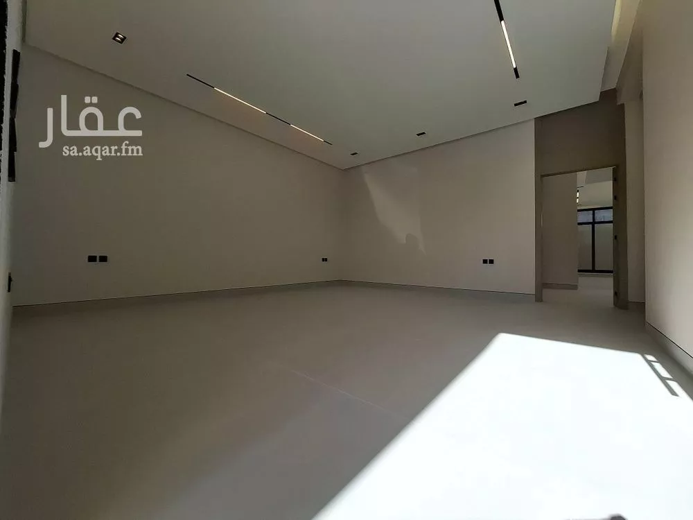 5 bedroom villa in Al Rimal 23