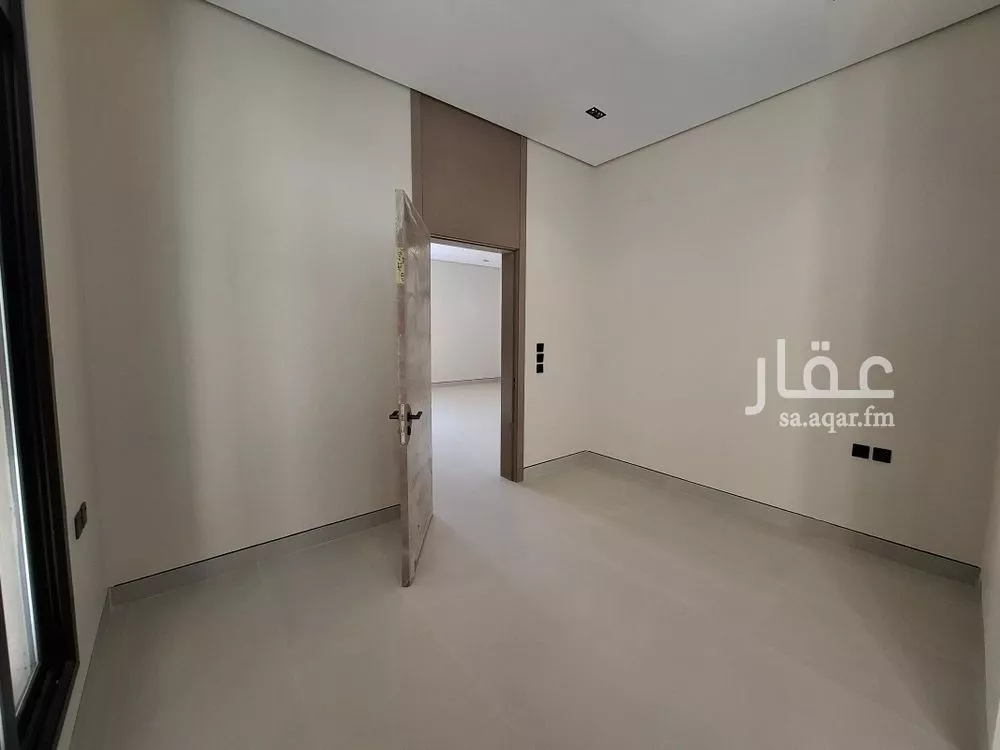 5 bedroom villa in Al Rimal 10