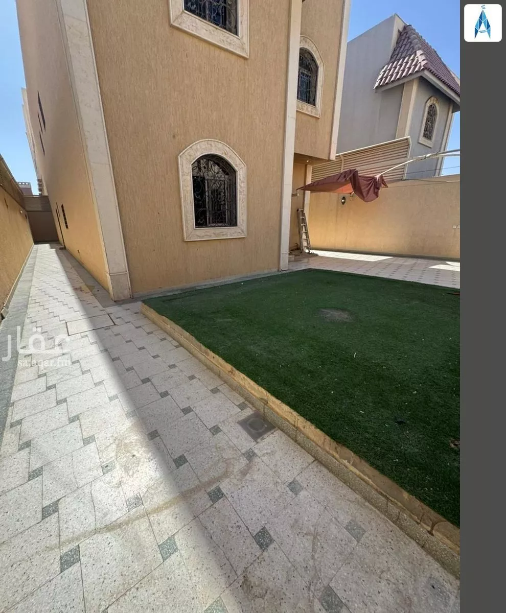 5 bedroom villa in Al Sahafah 5