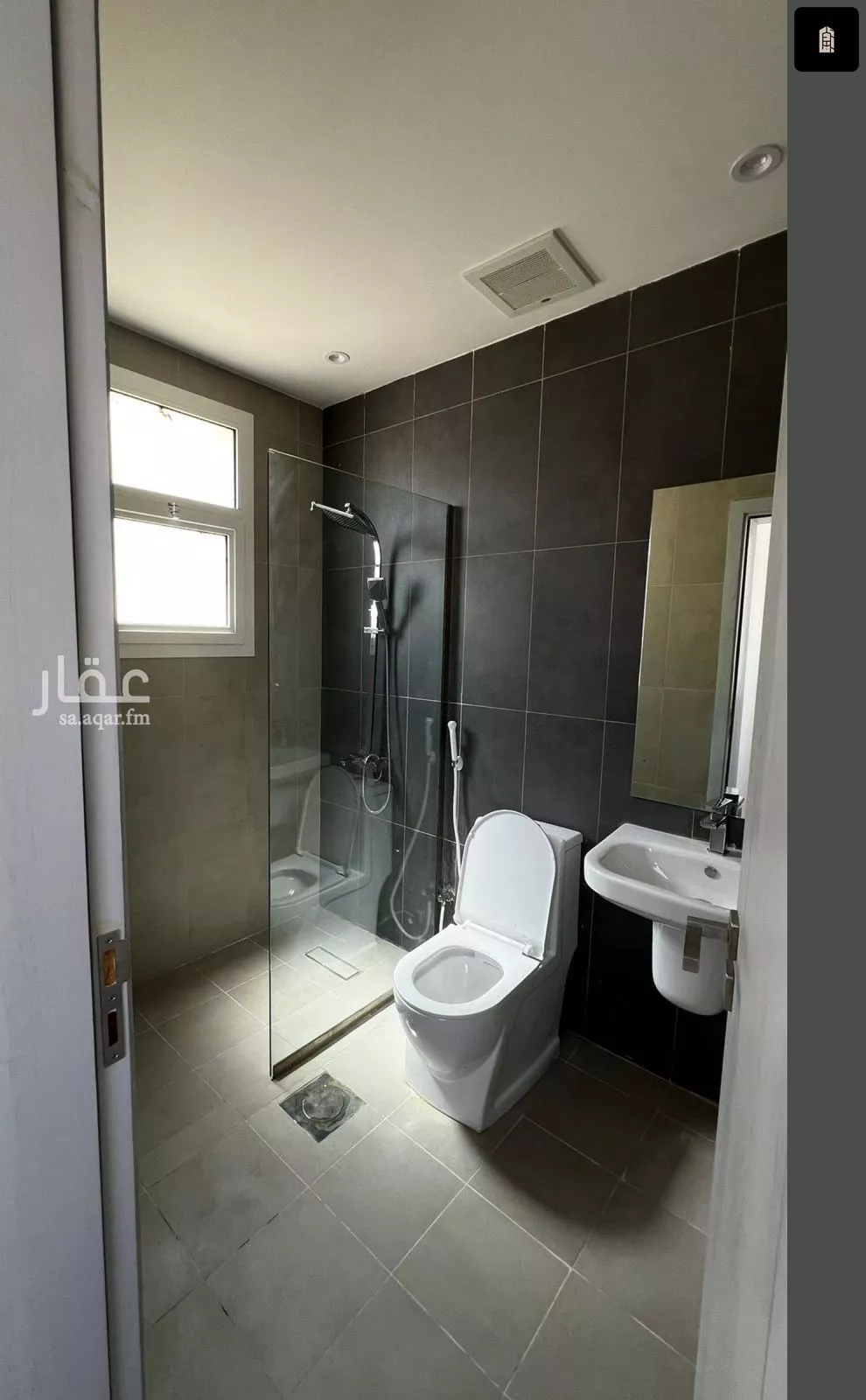 فيلا 7 غرف في الرمال 20