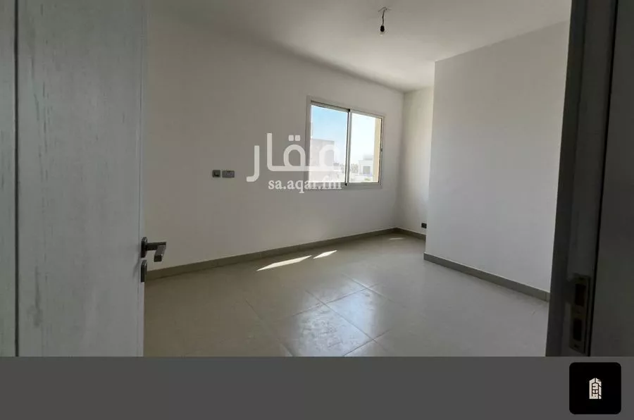 فيلا 7 غرف في الرمال 9