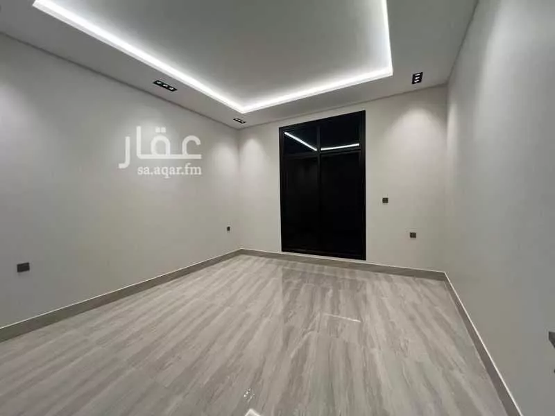 5 bedroom villa in Al Rimal 7