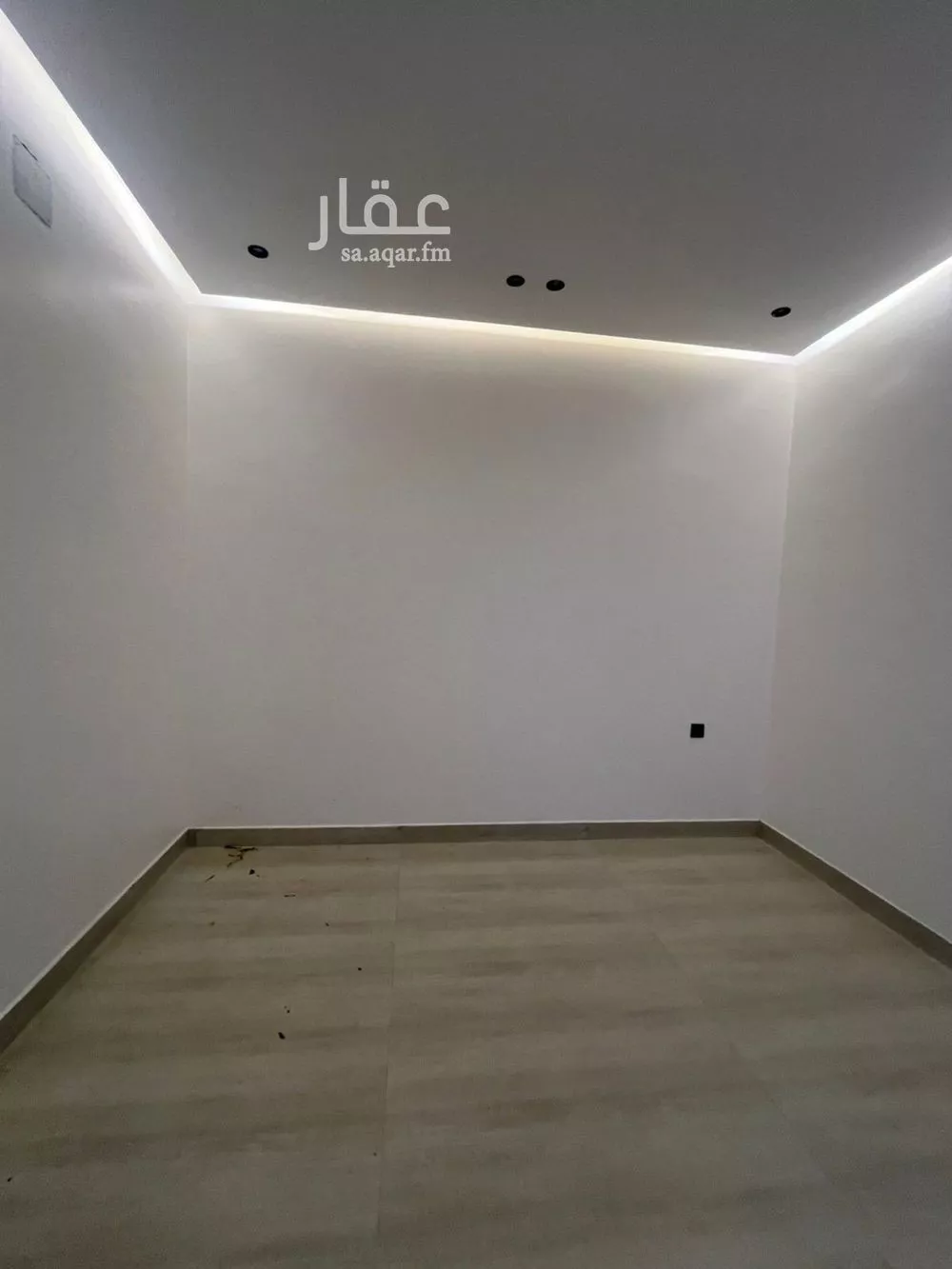 فيلا 6 غرف في العريجاء الغربية 13