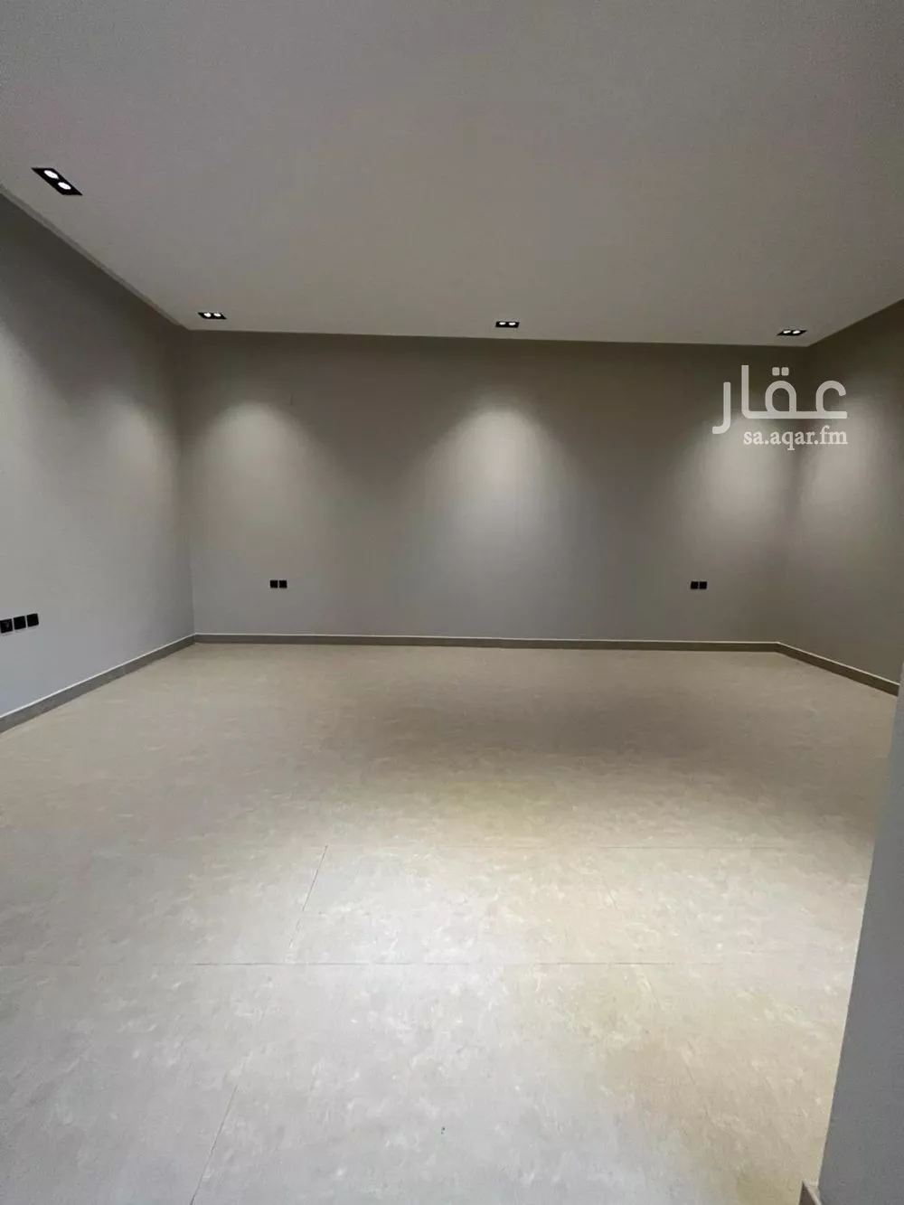 فيلا 4 غرف في الرمال 4