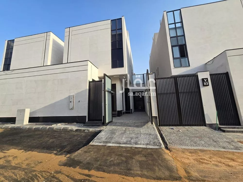 5 bedroom villa in Ash Sharq 6
