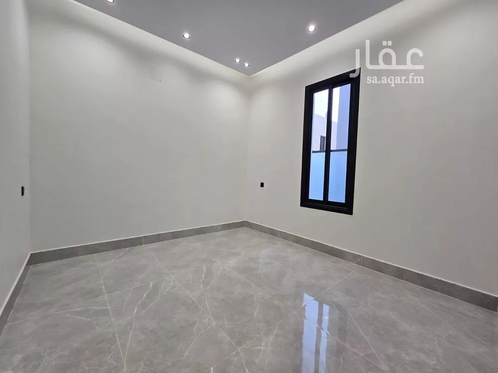 5 bedroom villa in Ash Sharq 8