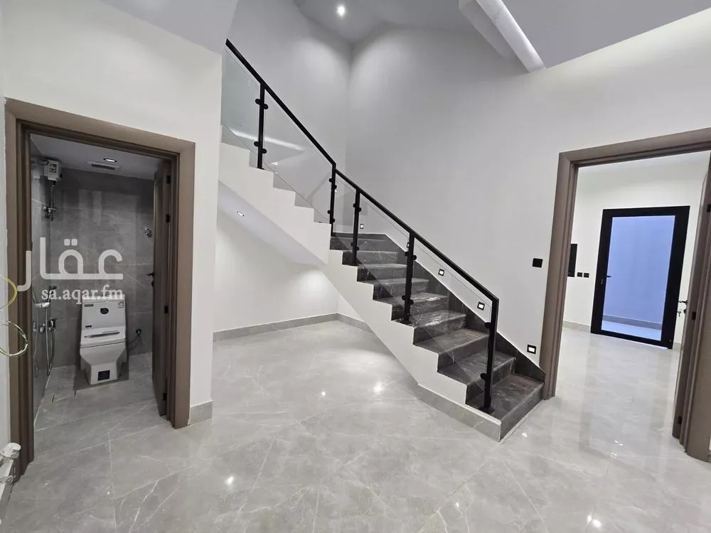 5 bedroom villa in Ash Sharq 10