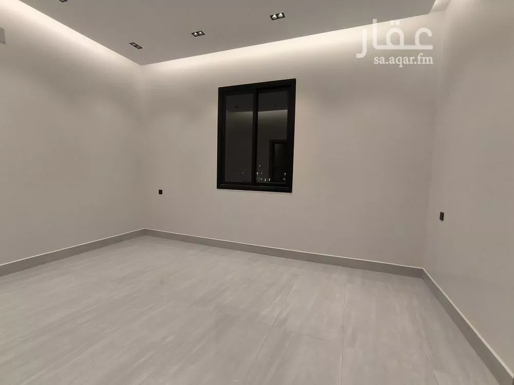 4 bedroom villa in Al Rimal 9