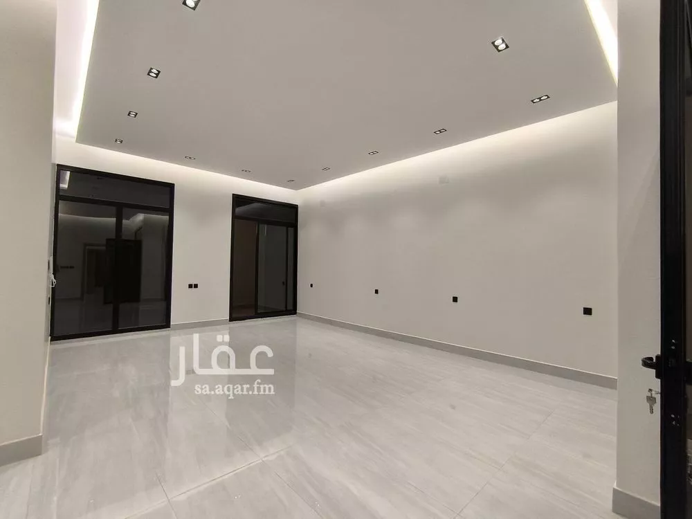 4 bedroom villa in Al Rimal 10