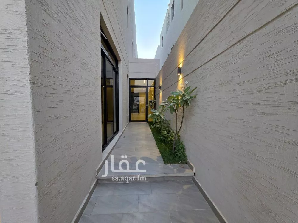5 bedroom villa in Al Rimal 12