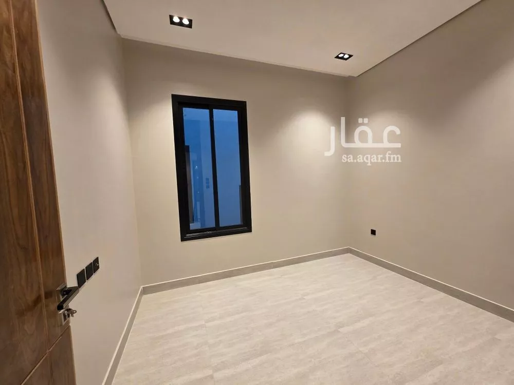 5 bedroom villa in Al Rimal 18