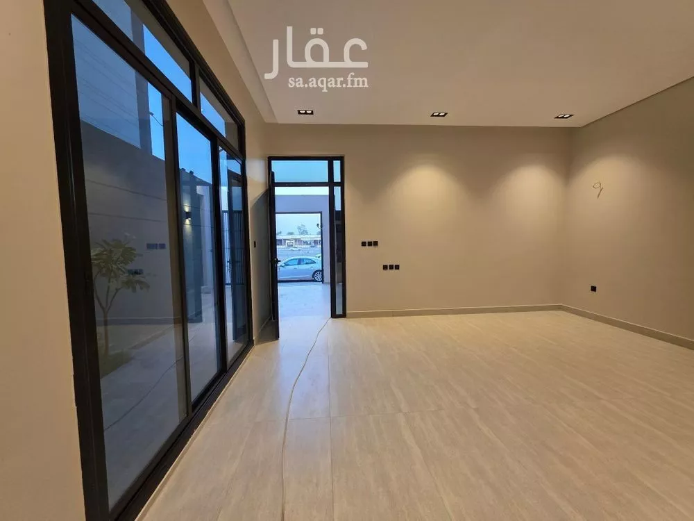 5 bedroom villa in Al Rimal 19