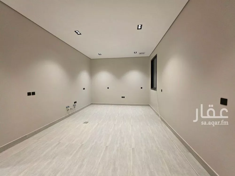 5 bedroom villa in Al Rimal 23