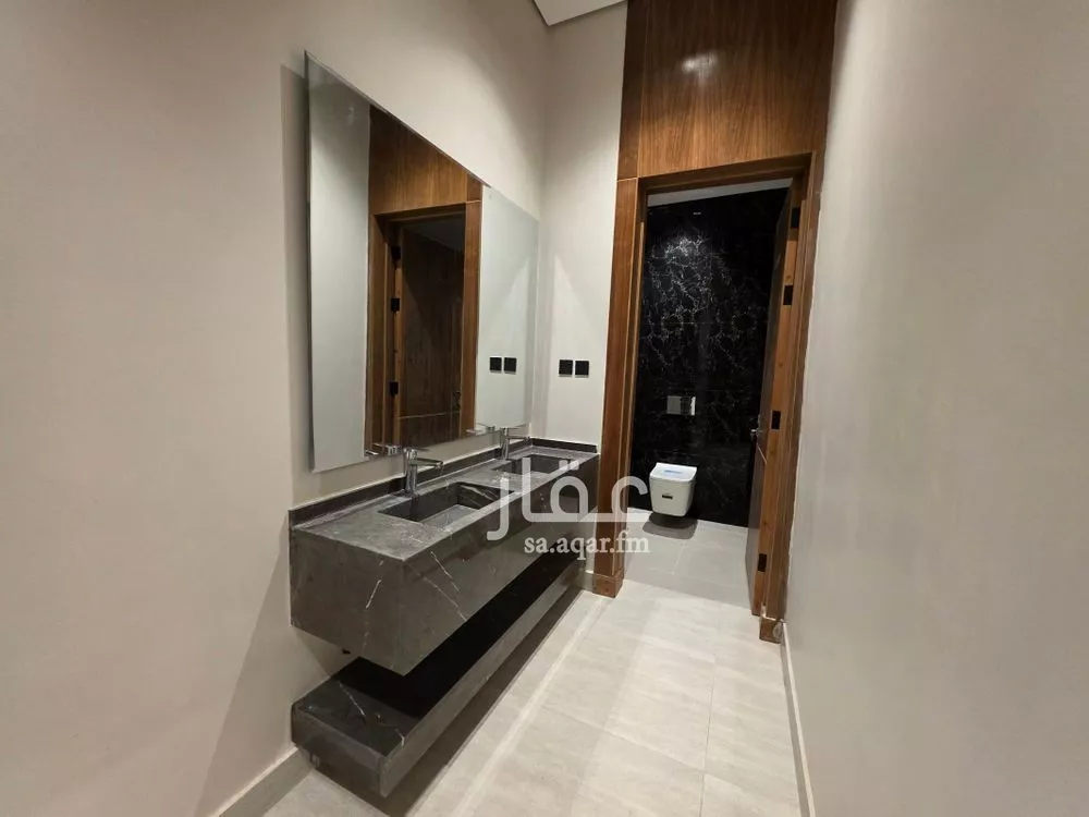 5 bedroom villa in Al Rimal 9