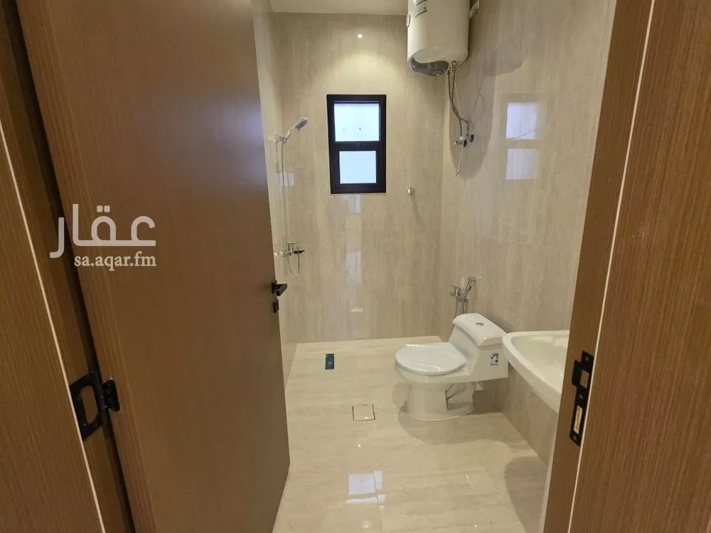 5 bedroom villa in Al Rimal 11