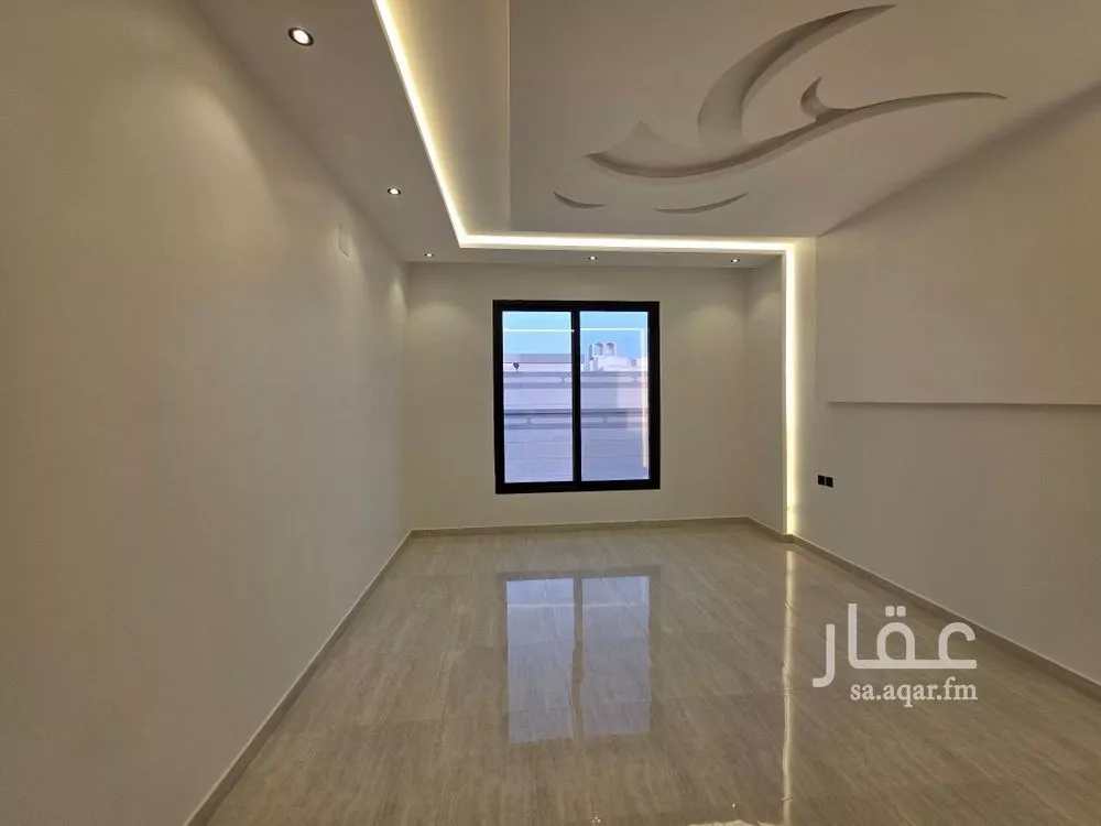 5 bedroom villa in Al Rimal 15