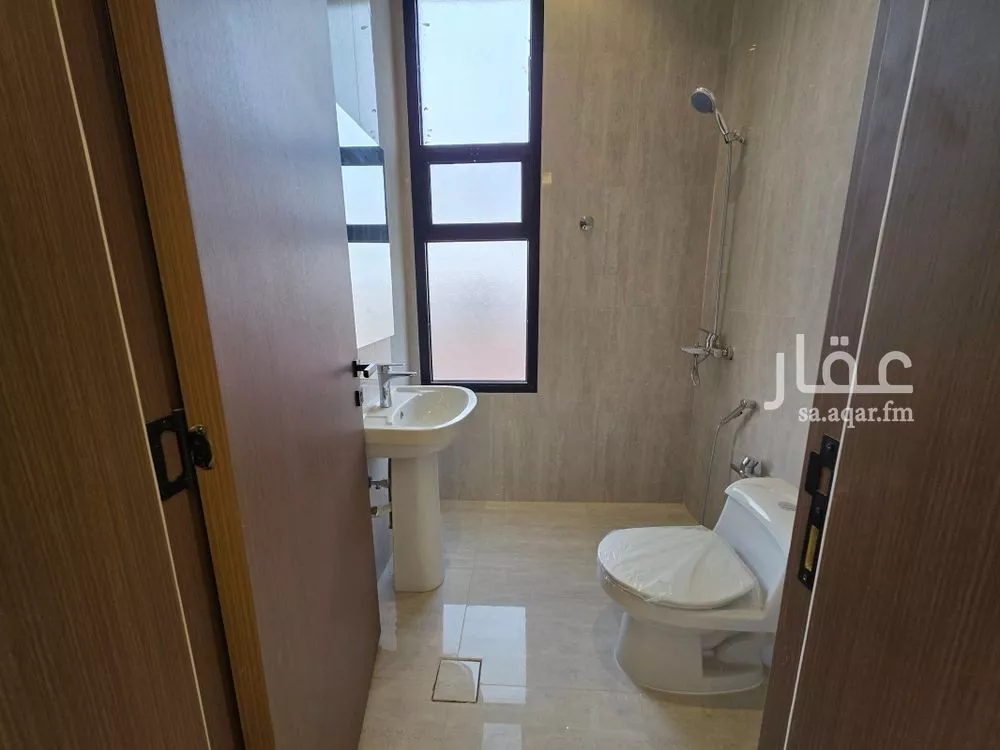 5 bedroom villa in Al Rimal 19