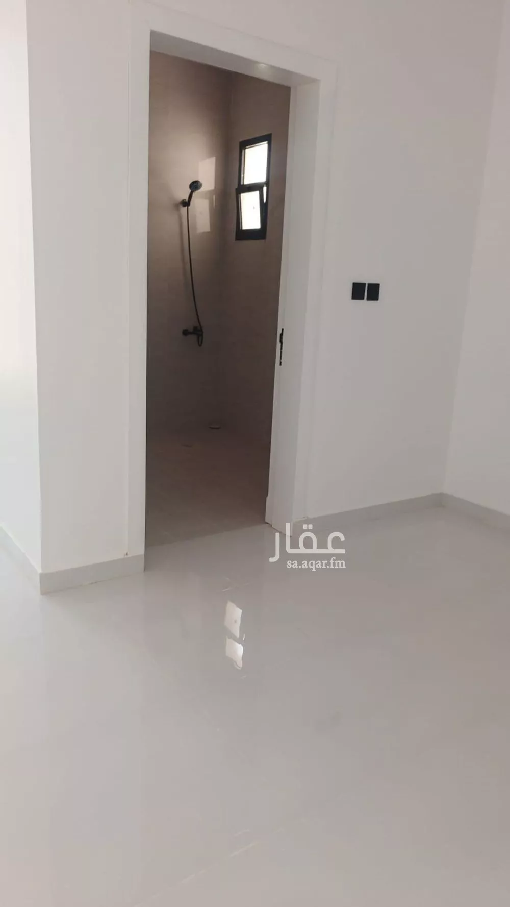 فيلا 7 غرف في الجنادرية 8