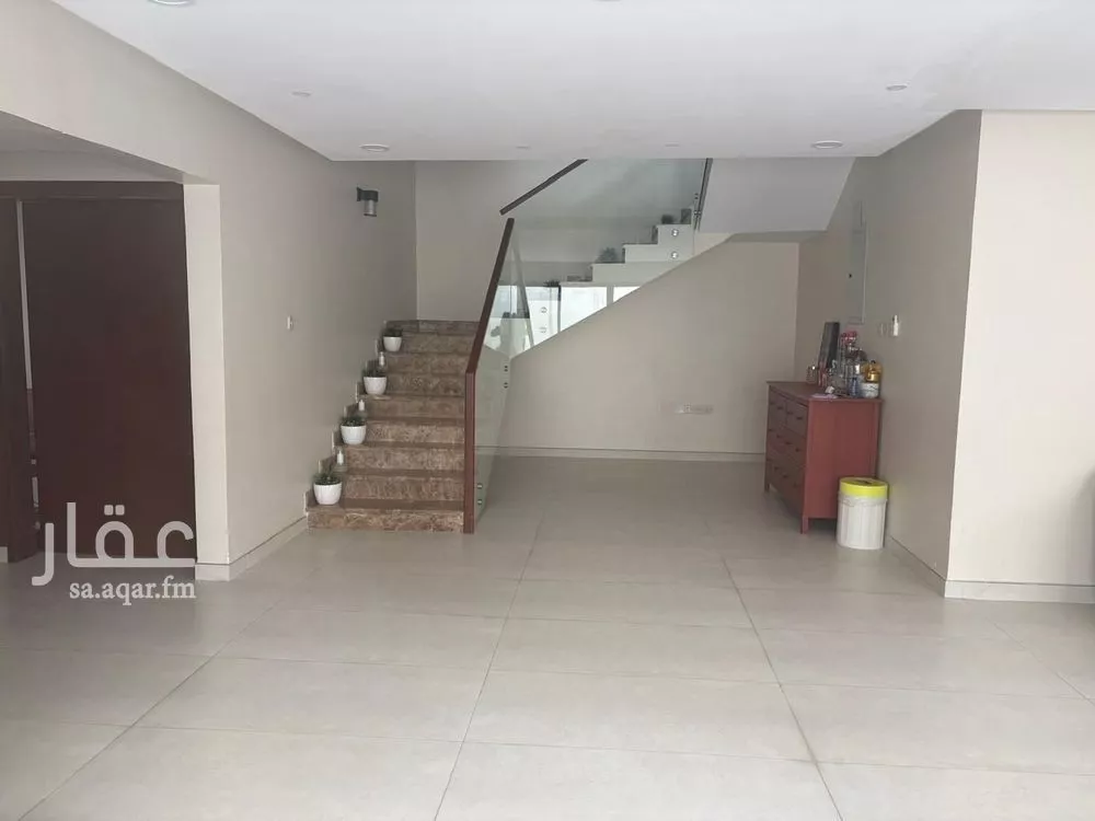 7 bedroom villa in Al Rawabi, Riyadh 4