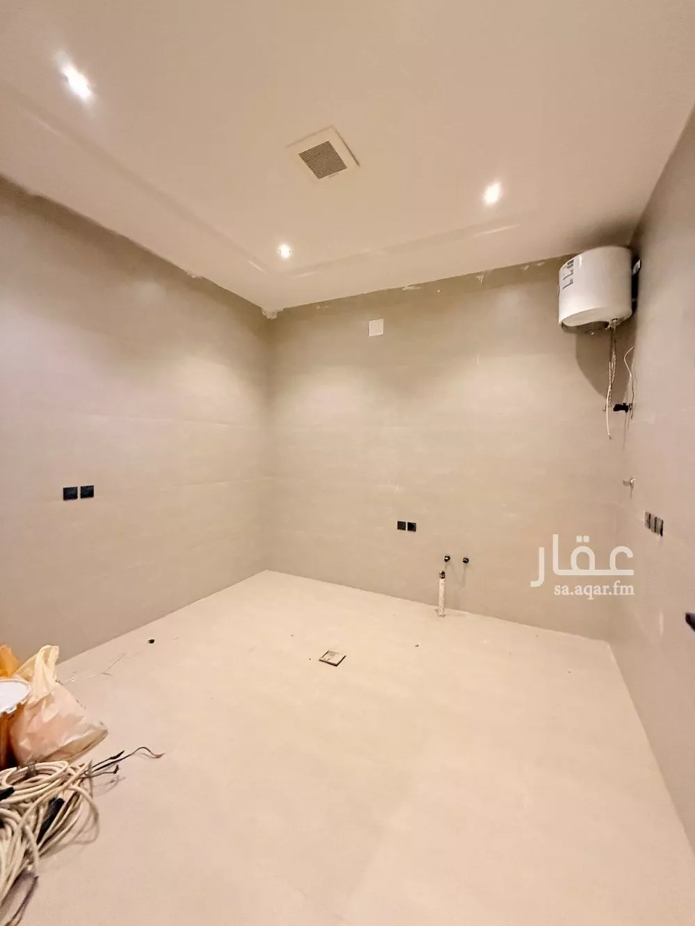 5 bedroom villa in Okaz 16
