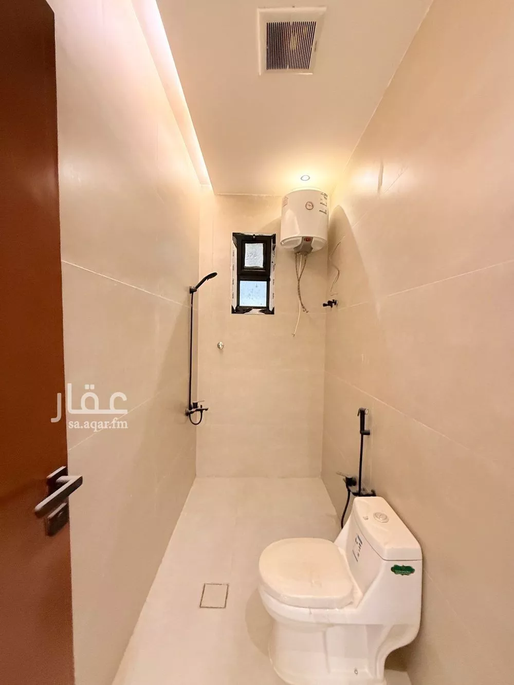 5 bedroom villa in Okaz 19