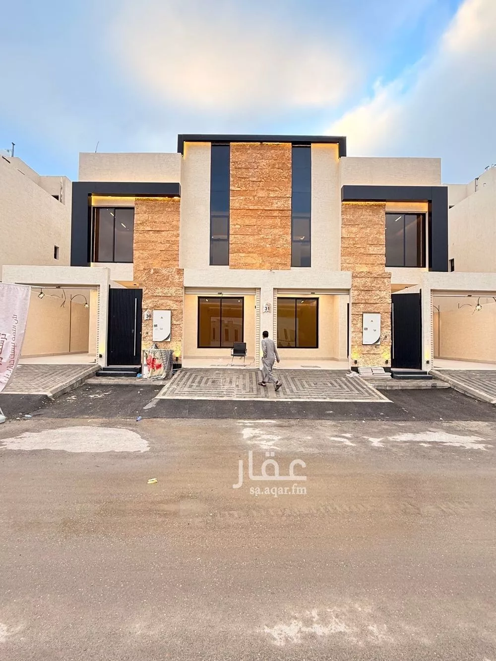 5 bedroom villa in Okaz 3