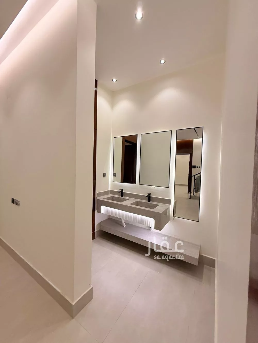 5 bedroom villa in Okaz 10