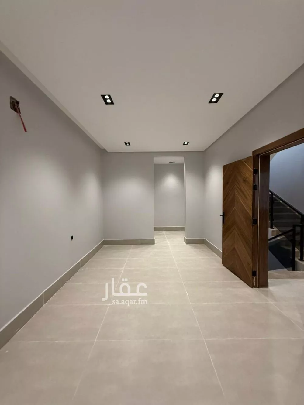 فيلا 5 غرف في عكاظ 6