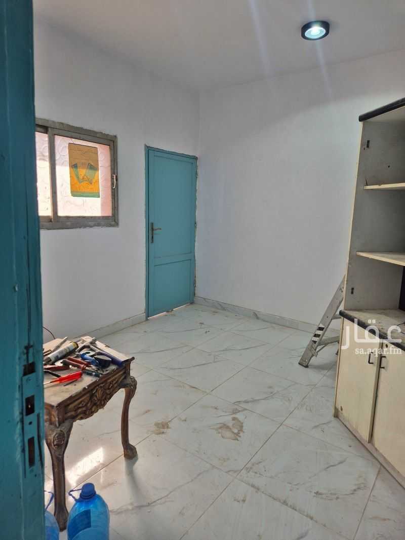 1 bedroom building in Ghubairah, Riyadh 6