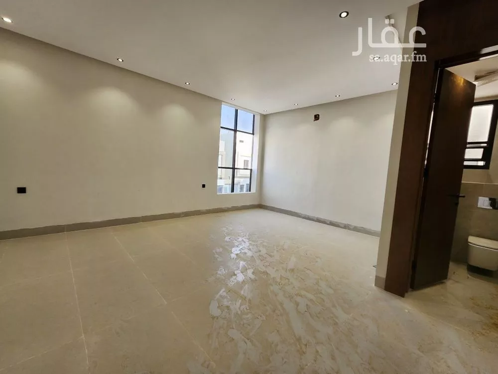 شقة 7 غرف في عكاظ 14