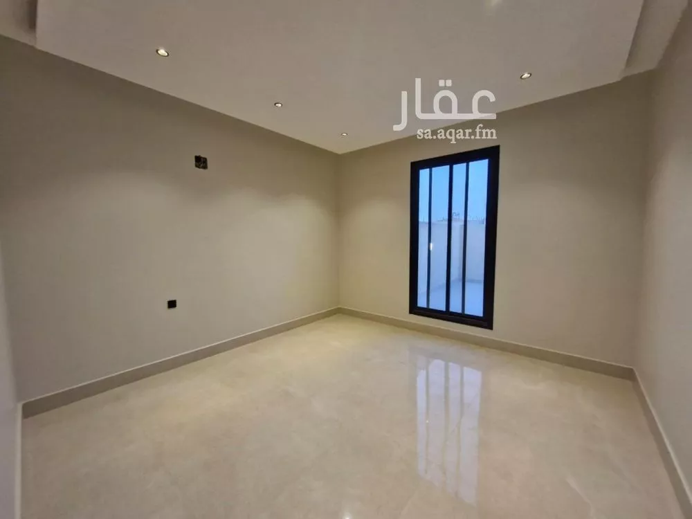 فيلا 5 غرف في النرجس 14