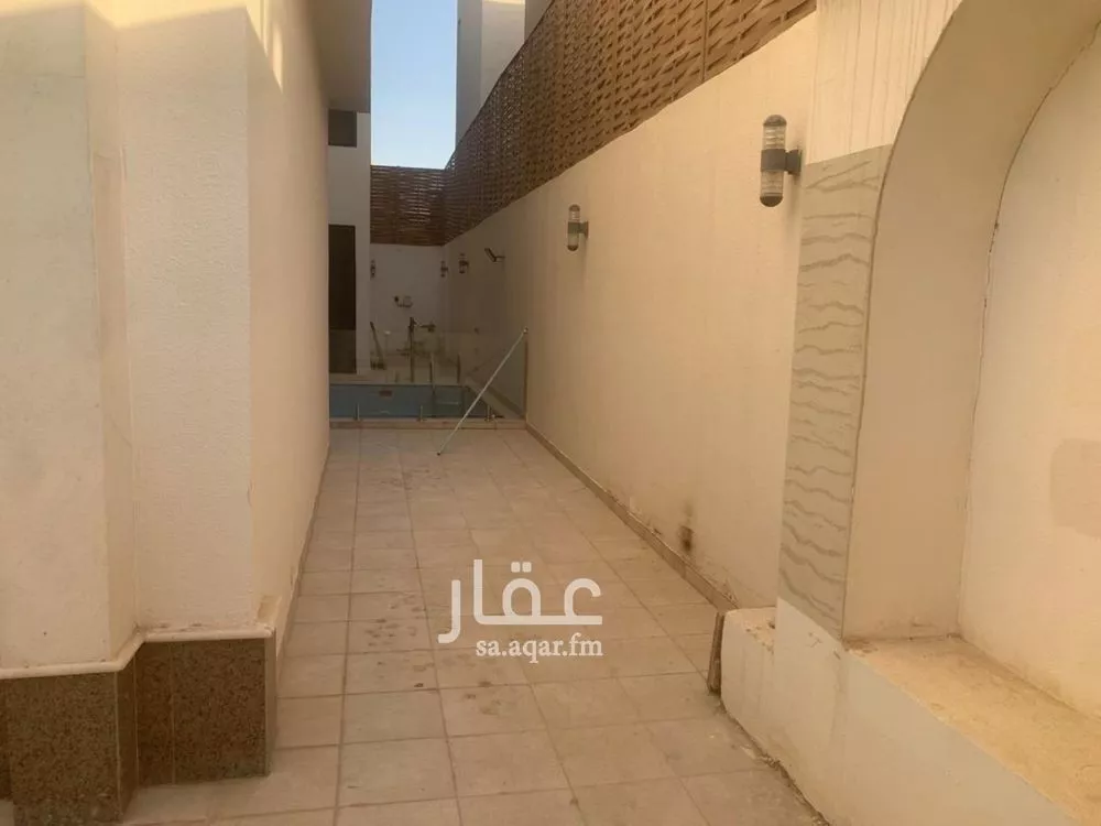 8 bedroom villa in Al Narjis 6