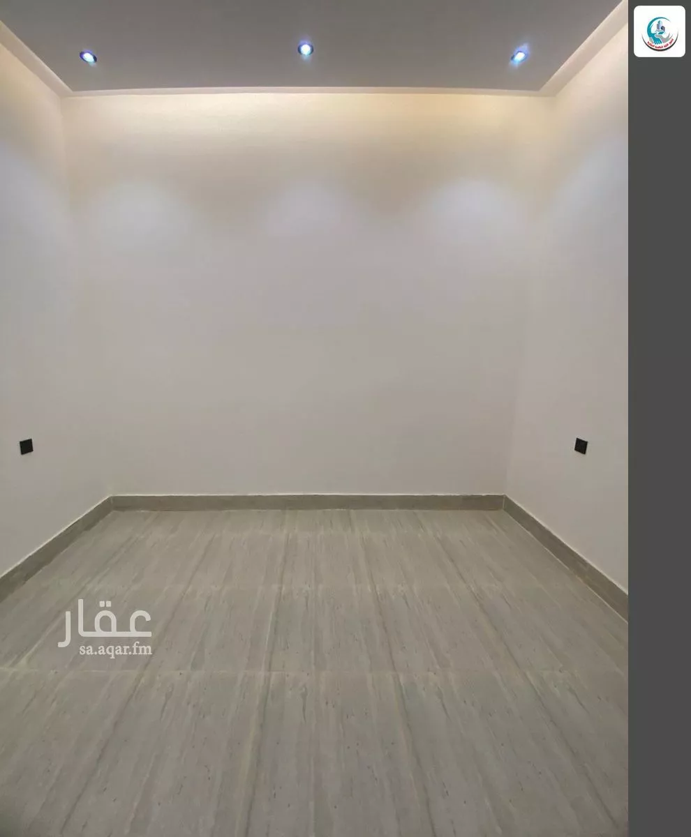 فيلا 8 غرف في طويق 12